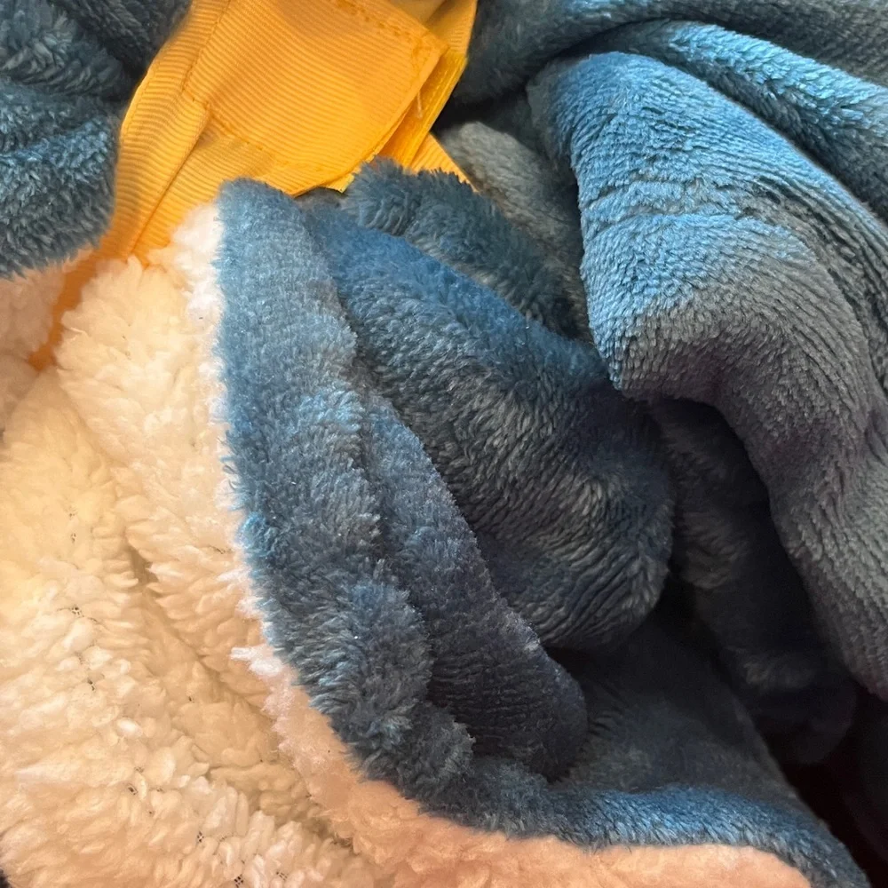 Hoodie Blanket - Sea Blue Plush Fleece - Picture 4 of 4